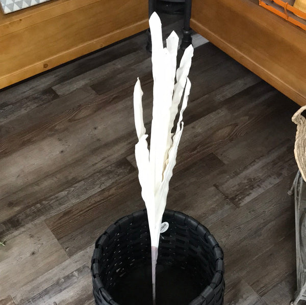 Foam Blade Leaf Spray