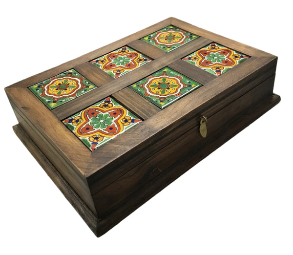 Box with 6 Tiles Green