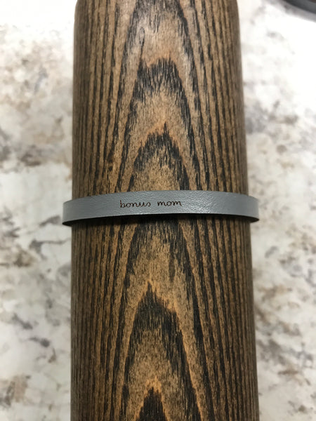 Gray "bonus mom" Bracelet