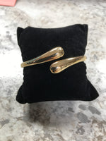 Gold Raindrop Bangle