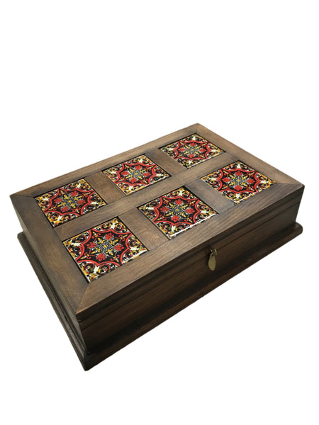 Box with 6 Tiles Red