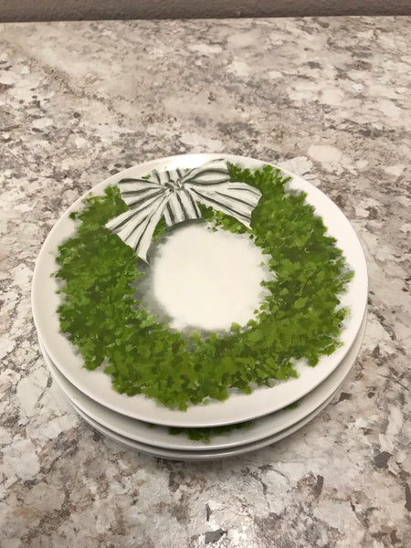 Round Top Boxwood Green Wreath Salad Plate