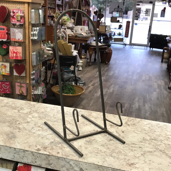 Iron plate stand